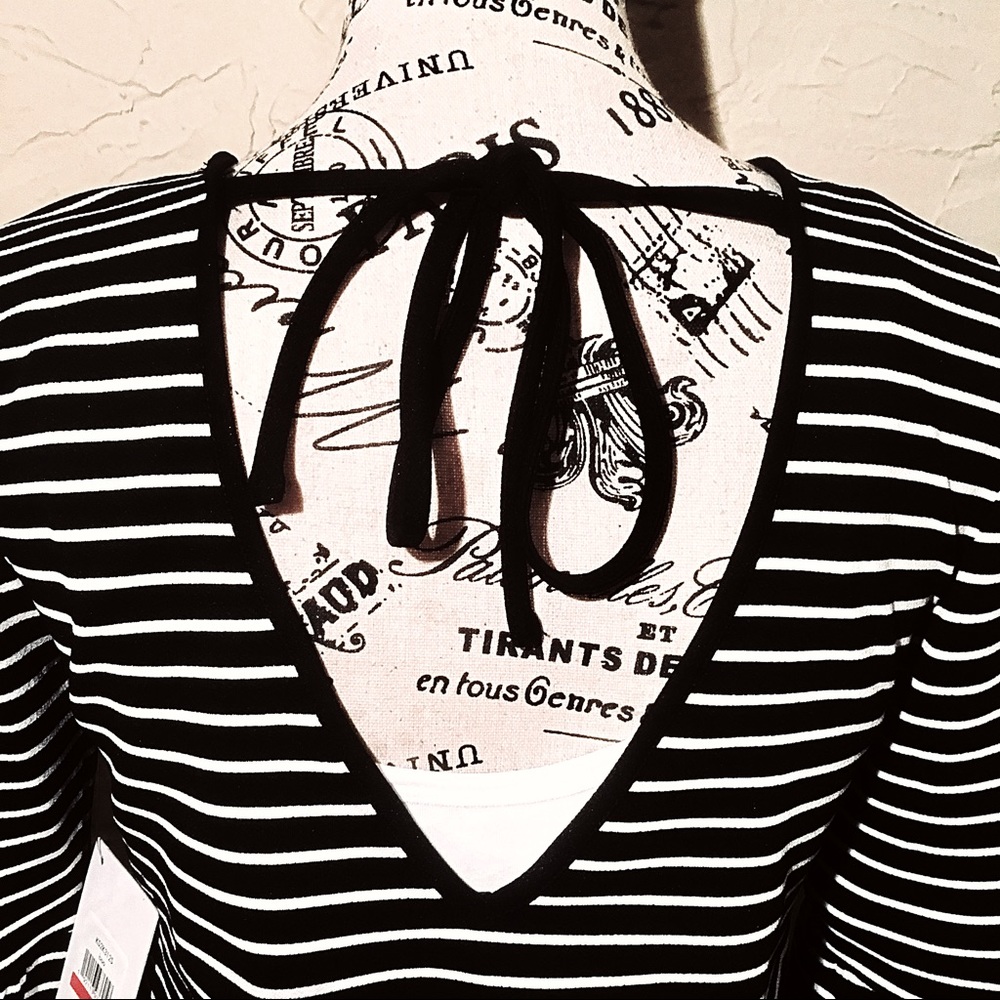 Kensie Black & White Striped Top NWT - Picture 5 of 8